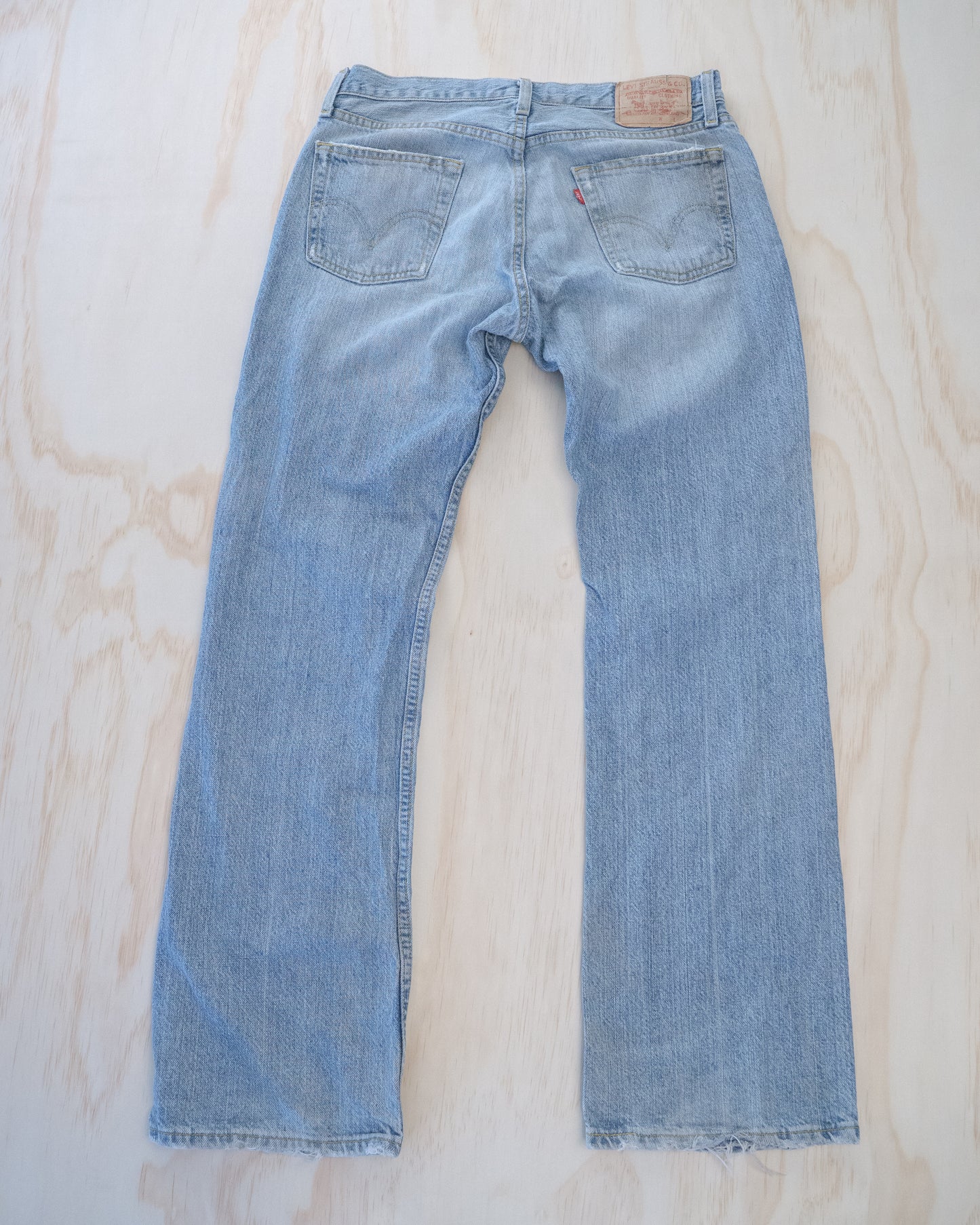 Vintage Boot Cut Levis - 30