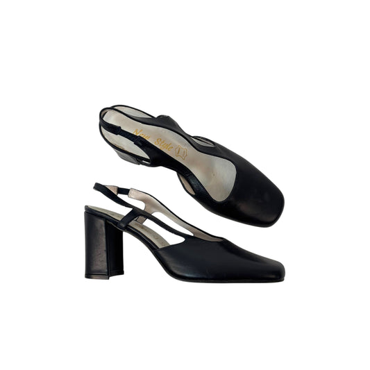 Vintage Navy Blue Leather Heels - 7