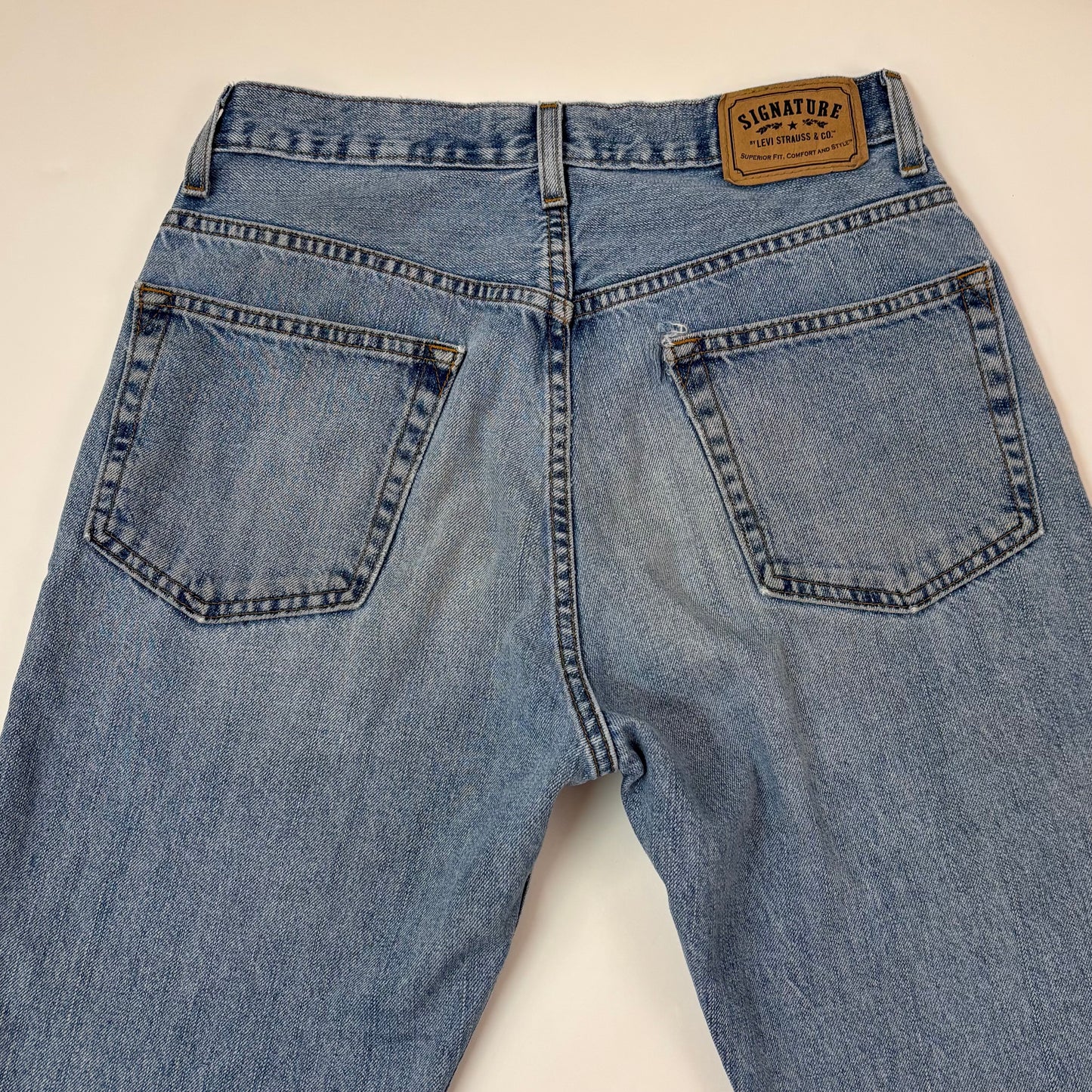 Vintage Loose Fit Levis - 29