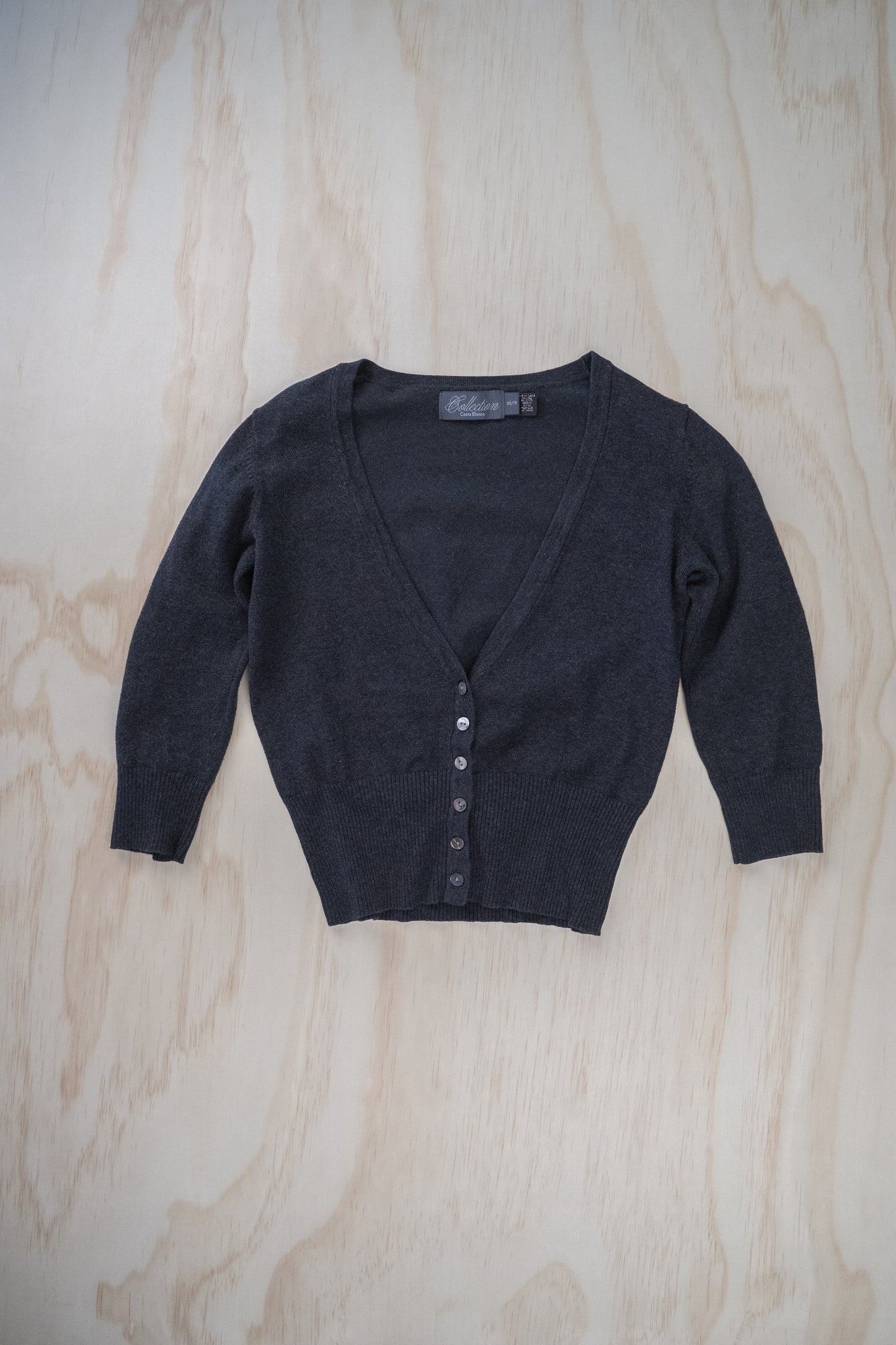 Vintage Dark Grey Quarter Sleeve Cardigan - XS