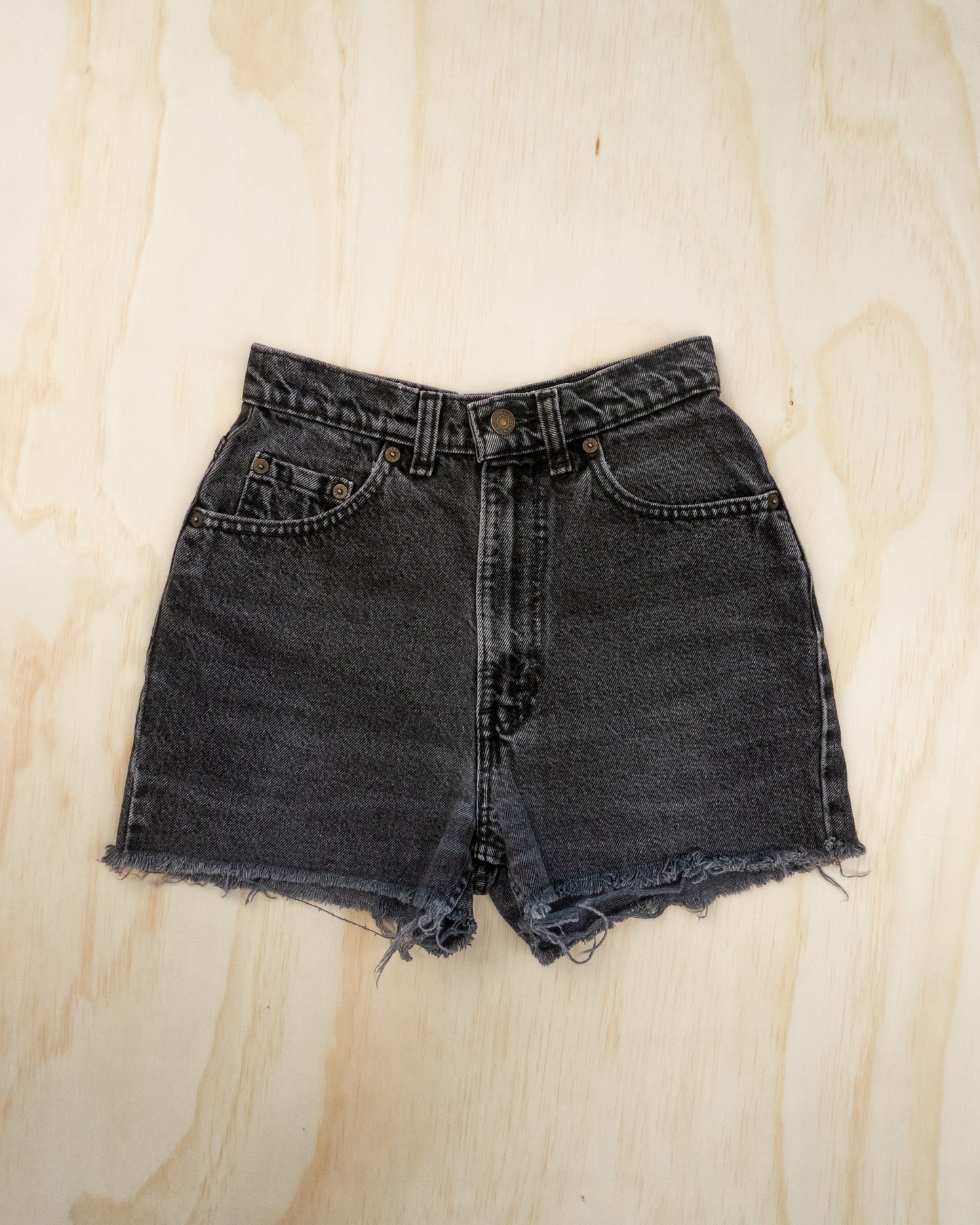 Vintage Levis Shorts - 24