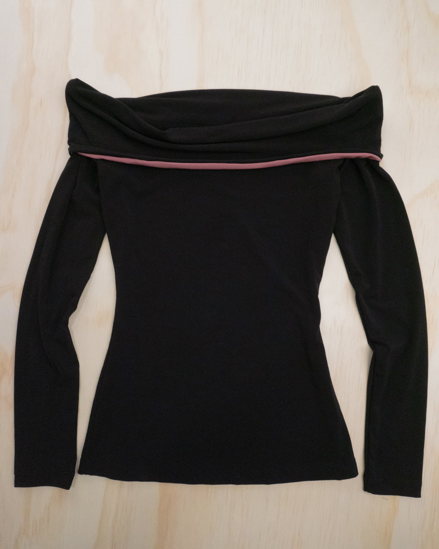 90s Off the Shoulder Top - XS