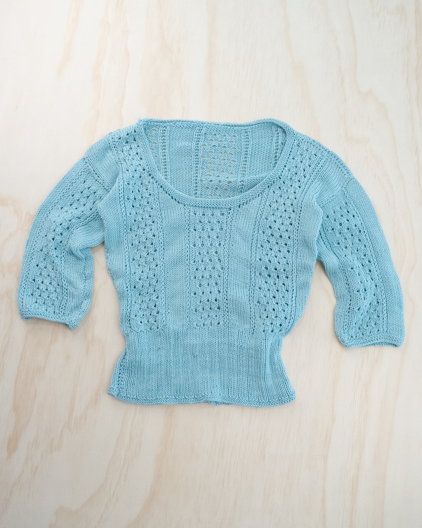 Blue Knit Quarter Sleeve - S/M